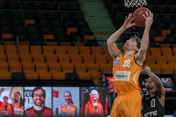 面对经验丰 面对经验丰