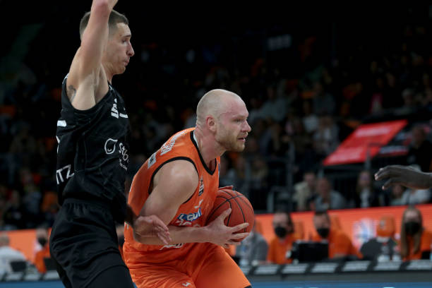 辛纳再次展 辛纳再次展